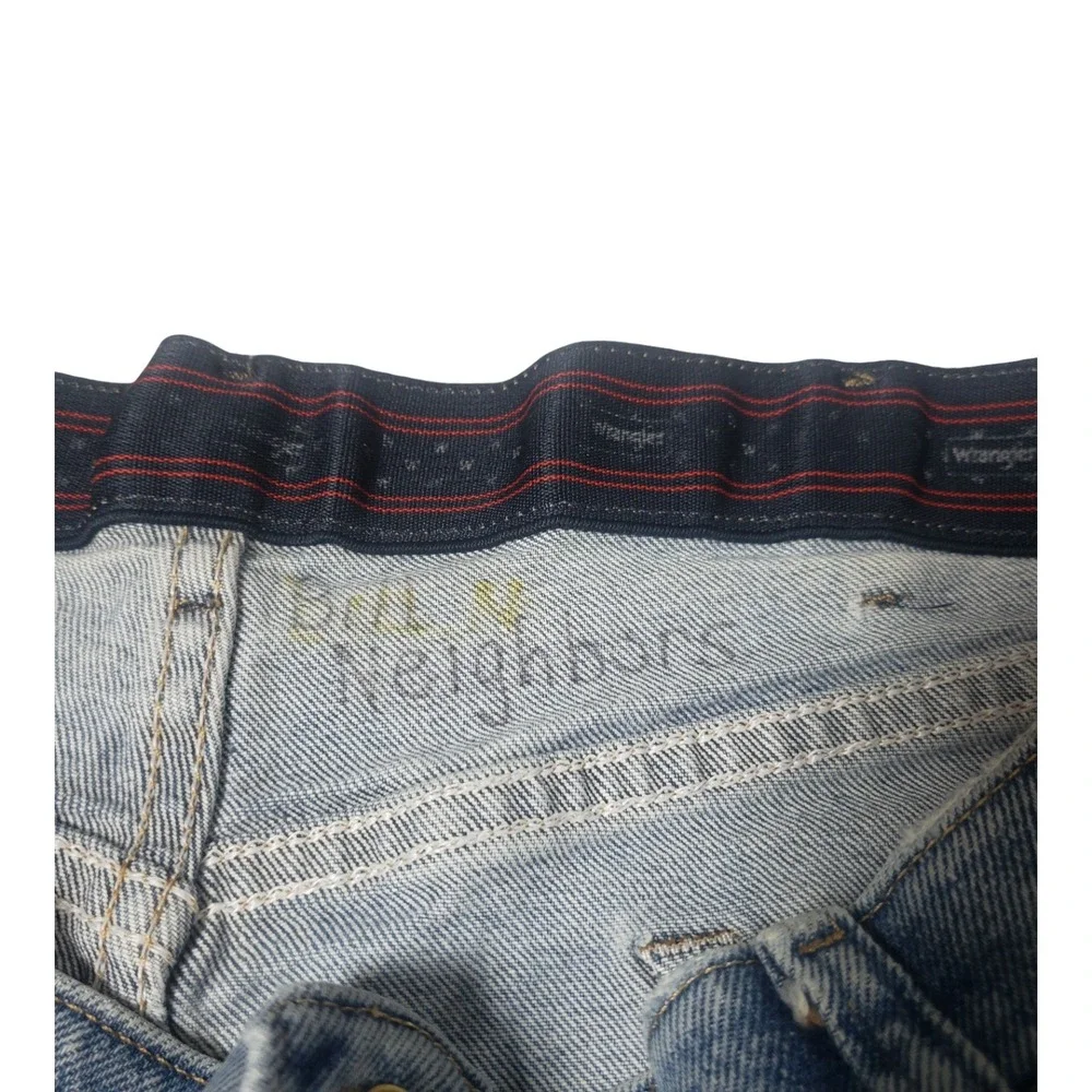 Wrangler Hero Mens 38x30 Regular Fit Straight Leg Comfort Waist Jeans Blue Wash